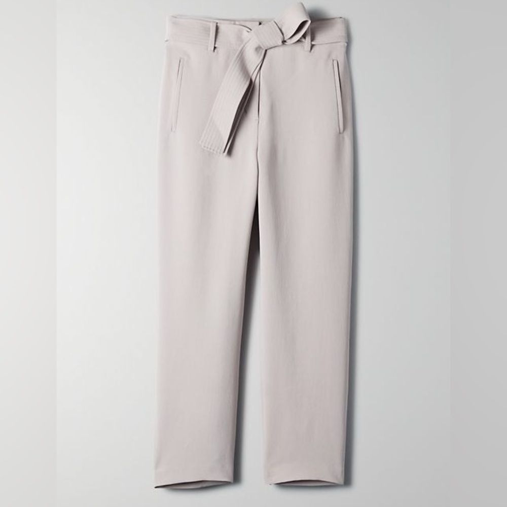 High-Waist Belted Straight-Leg Pants - Light Grey